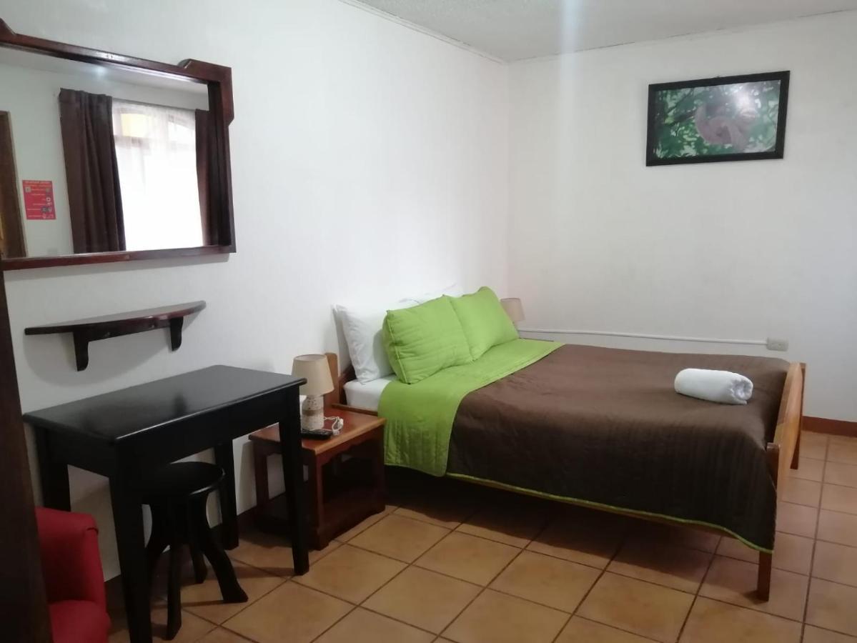 Hotel Santa Fe B&B Monteverde ภายนอก รูปภาพ